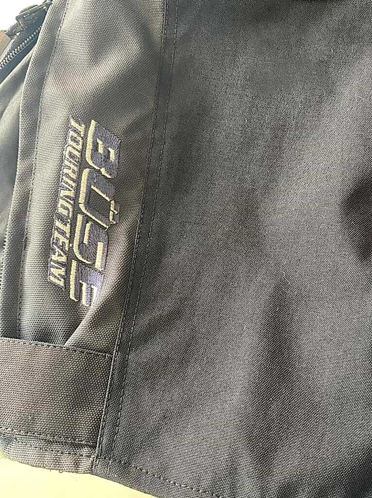 Düşme ve sürtünme sonrası motosiklet montu tadilat sonrası